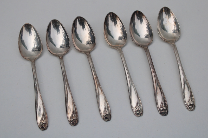 photo of 1950s vintage 1847 Rogers silver plate teaspoons, daffodil floral pattern #1