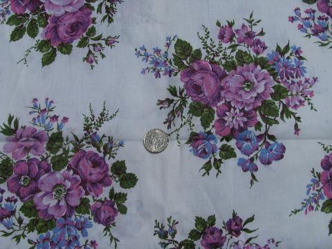 photo of 1950s vintage 36'' wide cotton print fabric, lavender rose bouquets #1
