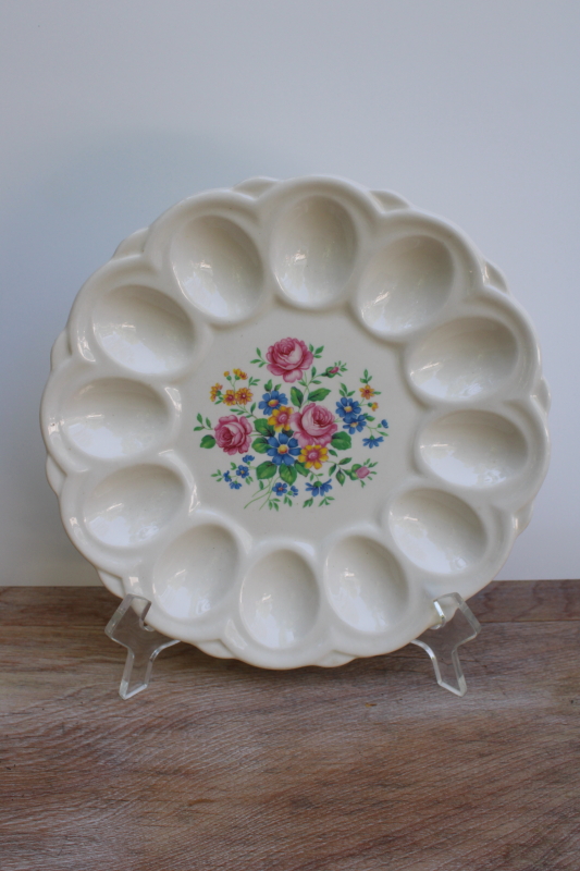 photo of 1950s vintage American Art Ware ceramic egg plate, divided tray for deviled eggs #1