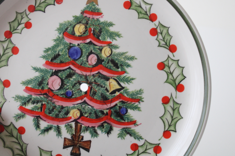 photo of 1950s vintage Geo Z Lefton Japan hand painted Christmas tree pattern center handle plate #2