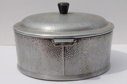photo of 1950s vintage Kinney flavor seal aluminum cookware, dutch oven 4 qt pot w/ lid #2