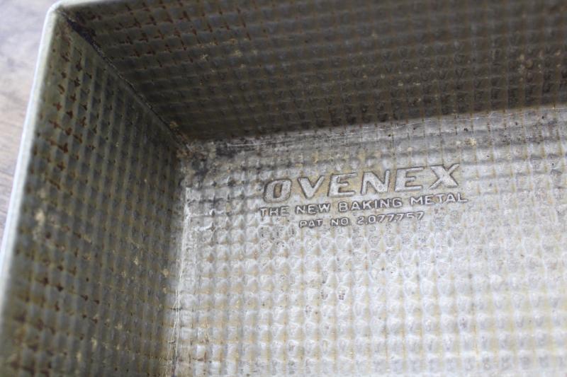 photo of 1950s vintage Ovenex Ekco bread loaf pans, waffle crosshatch textured steel #4