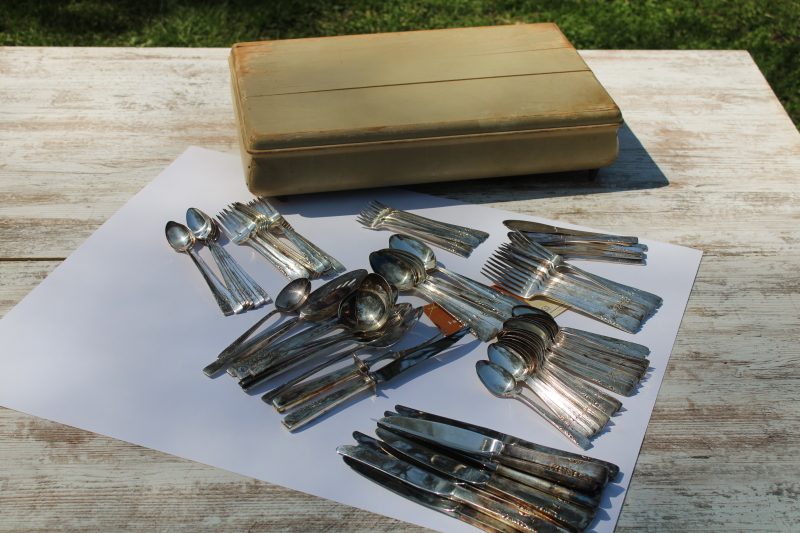 photo of 1950s vintage Proposal pattern silverplate flatware set 103 pieces in case, Oneida 1881 Rogers silverware #3