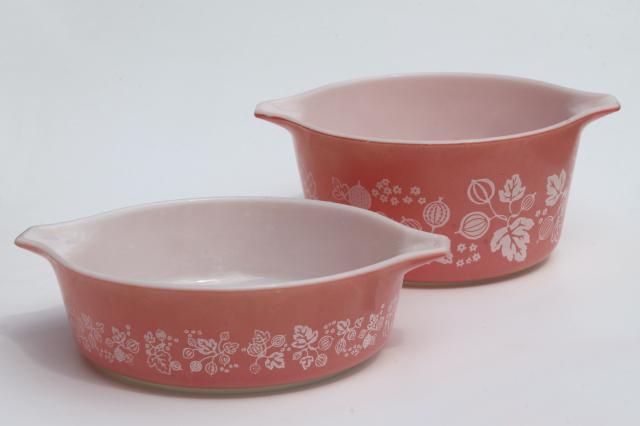 photo of 1950s vintage Pyrex pink & white gooseberry print, pint & quart casseroles #3