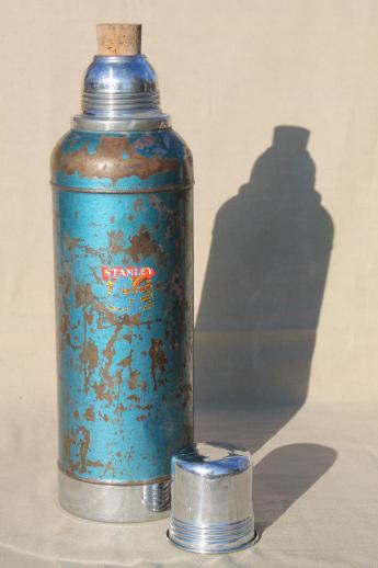 photo of 1950s vintage Stanley thermos, half-gallon vacuum bottle w/ old cork stopper #4