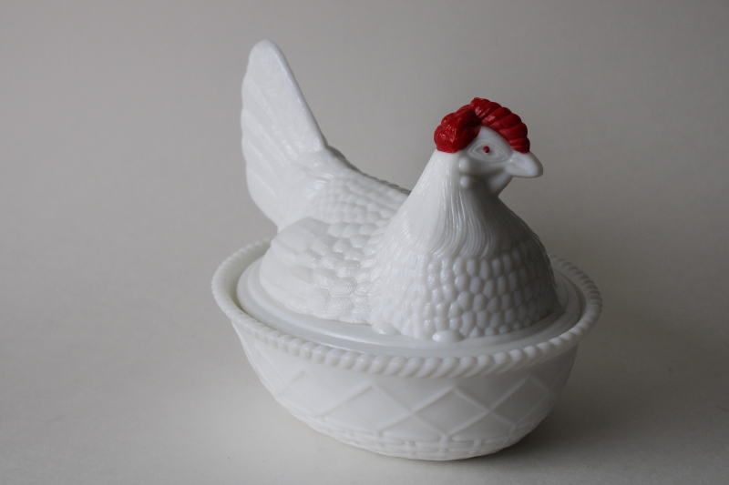 photo of 1950s vintage Westmoreland milk glass hen on nest covered dish, red comb white chicken  #5