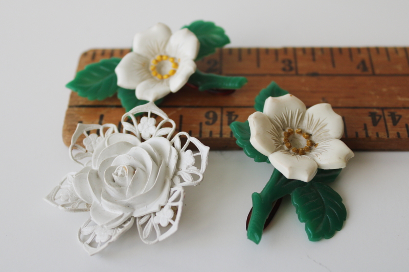 photo of 1950s vintage celluloid plastic barrettes lot, pair of flower hair clips & single lace rose  #4