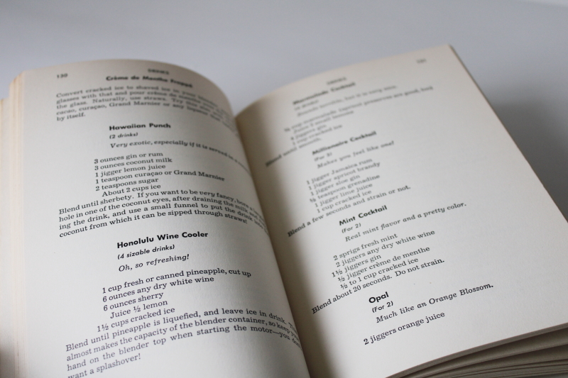 photo of 1950s vintage cookbook, Osterizer beehive blender Mary Meade Magic Recipes #4