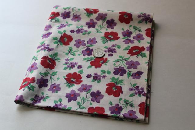 photo of 1950s vintage cotton fabric, flowered print lilacs purple & red flowers #1