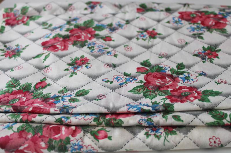 photo of 1950s vintage cotton fabric, roses on 'quilted stitching' print background #1