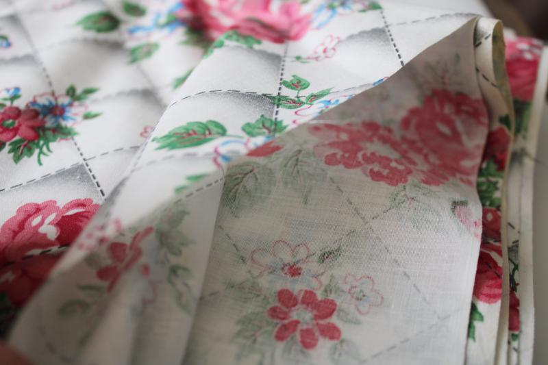 photo of 1950s vintage cotton fabric, roses on 'quilted stitching' print background #5