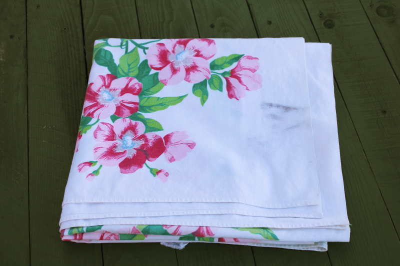photo of 1950s vintage cotton kitchen tablecloth Wilendur label wild rose print pink flowers on white  #6