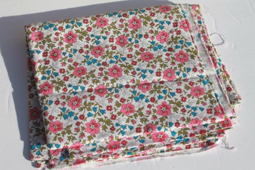 photo of 1950s vintage cotton print fabric w/ retro floral, pink flowers & bluebells  #3