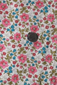 catalog photo of 1950s vintage cotton print fabric w/ retro floral, pink flowers & bluebells 