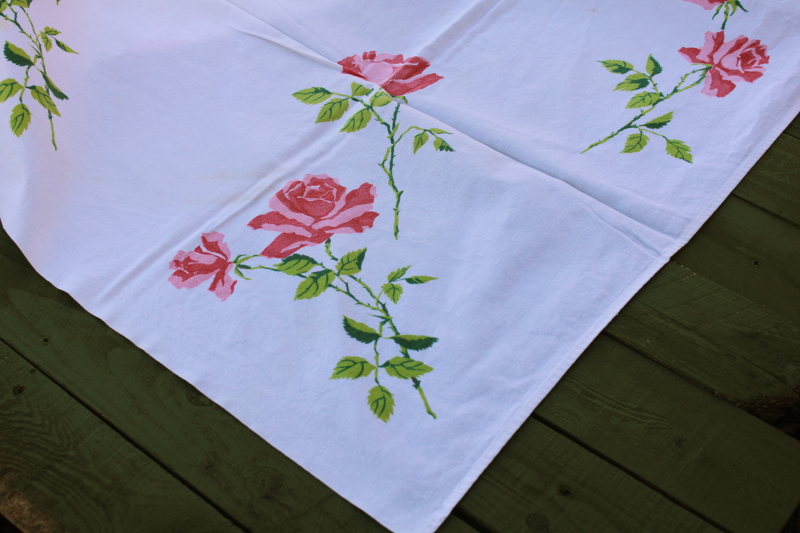 photo of 1950s vintage cotton tablecloth flowered print, long stemmed pink roses floral Wilendure tablecloth  #2