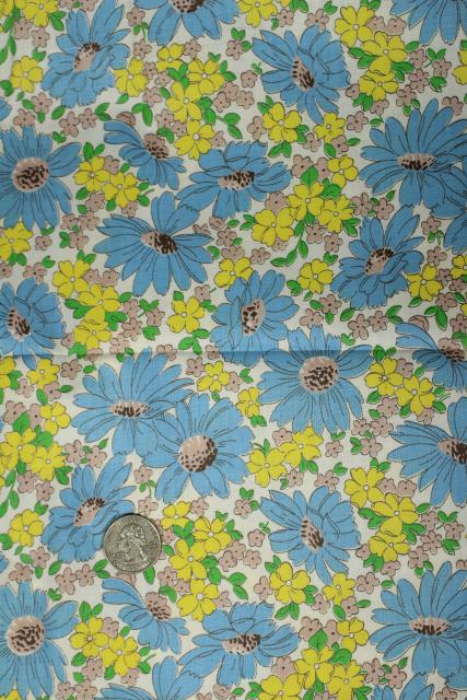 photo of 1950s vintage daisy flowered print cotton fabric in blue yellow tan on white #2