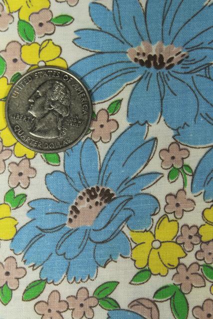 photo of 1950s vintage daisy flowered print cotton fabric in blue yellow tan on white #4