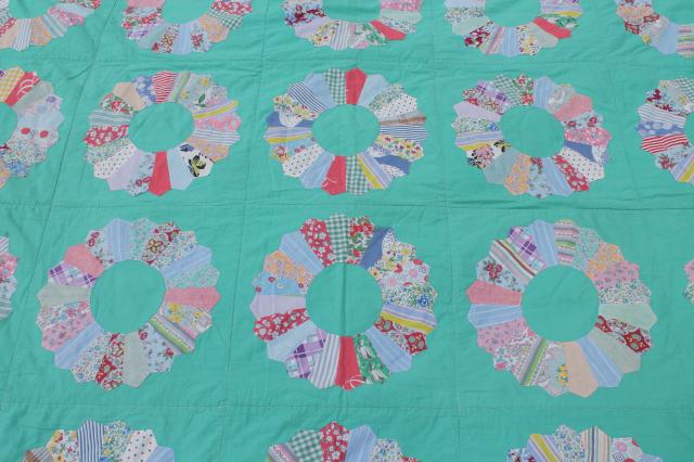 photo of 1950s vintage dresden plate quilt comforter w/ old cotton print fabrics on jade green #4