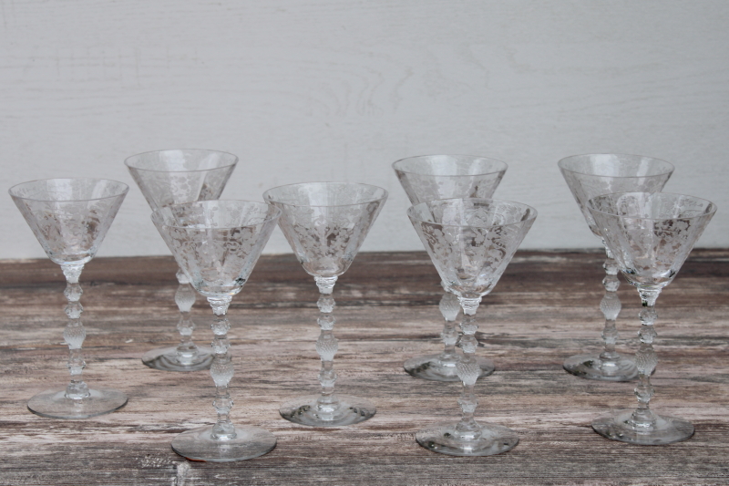 photo of 1950s vintage etched glass martini cocktail glasses, Cambridge Diane floral etch stemware #1