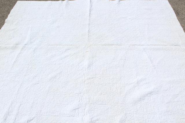 photo of 1950s vintage lone star patchwork quilt, cotton print fabrics hand pieced machine quilted #4