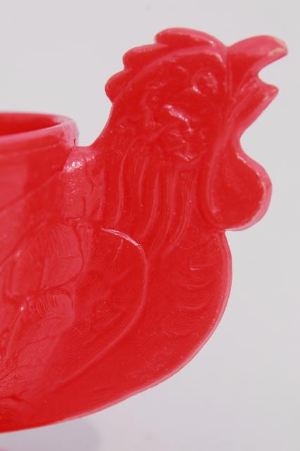 photo of 1950s vintage novelty egg cup, lustroware type hard plastic red hen chicken eggcup #7