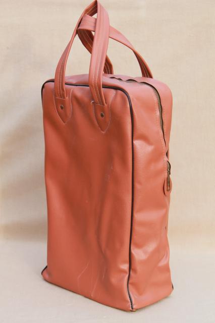 photo of 1950s vintage picnic set, Thermos bottle & red plastic fridge box for sandwiches #4