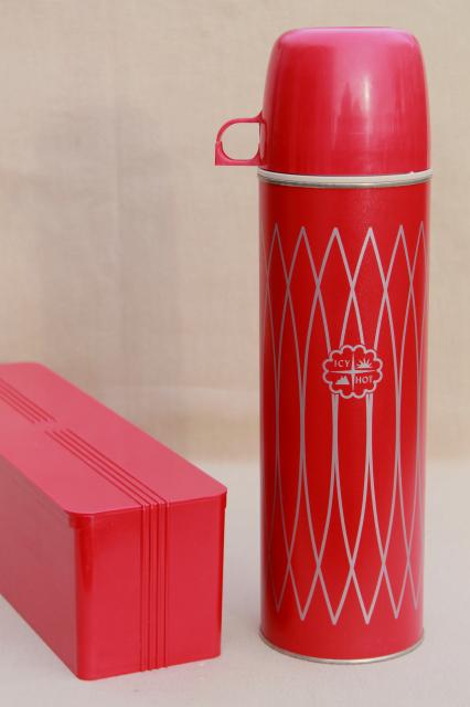 photo of 1950s vintage picnic set, Thermos bottle & red plastic fridge box for sandwiches #11