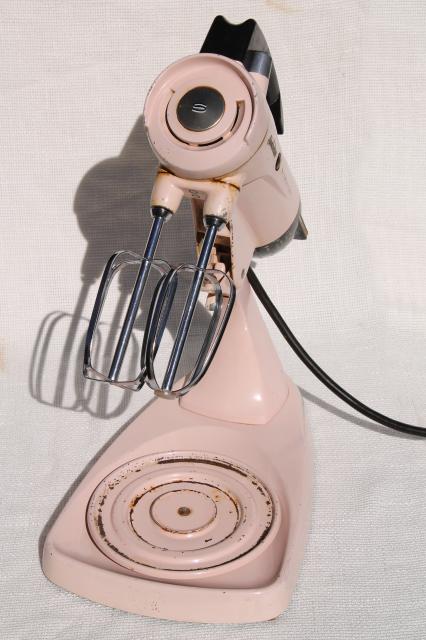 photo of 1950s vintage pink Sunbeam Mixmaster electric mixer, original bowls, works! #2