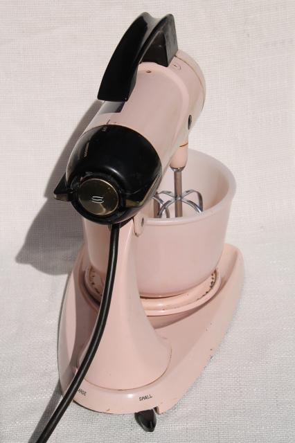 photo of 1950s vintage pink Sunbeam Mixmaster electric mixer, original bowls, works! #15