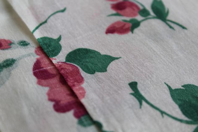 photo of 1950s vintage print cotton fabric w/ deep pink roses, cottage style floral #3