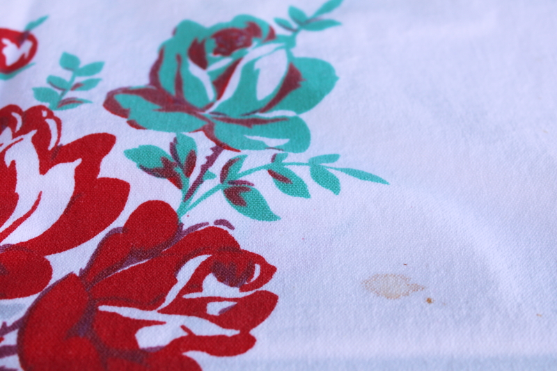 photo of 1950s vintage printed cotton kitchen tablecloth, turquoise green & red roses floral print on white #4