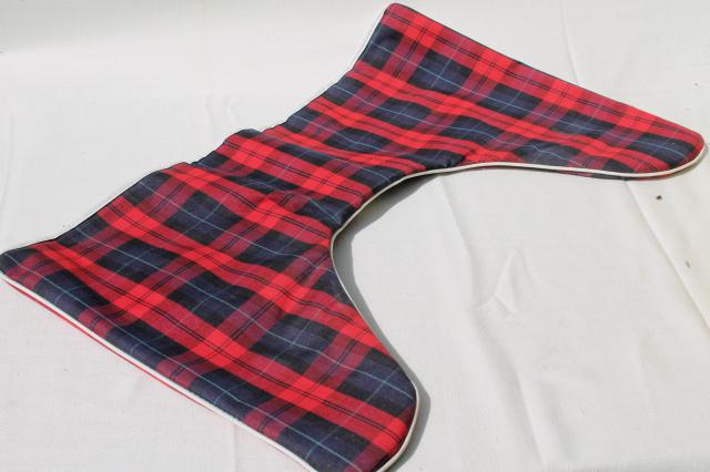 photo of 1950s vintage red tartan plaid carrier case for ice skates, old leather hockey skates & skate bag #8