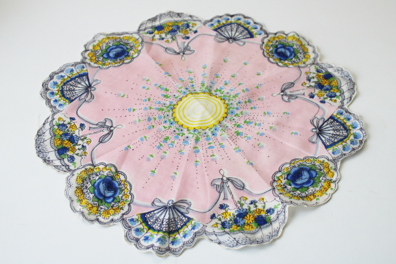 photo of 1950s vintage round cotton hanky - parasol umbrellas, fans, flower bouquets print #1