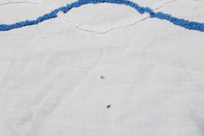 photo of 1950s vintage summer weight chenille bedspread, blue & red sailboat on white cotton nautical decor #3