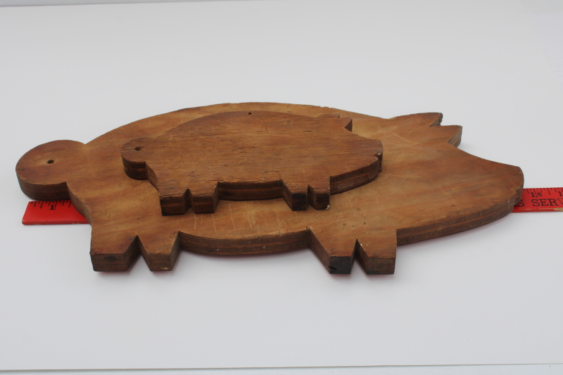 photo of 1950s vintage wood pig shaped charcuterie cutting boards, mod red cracked ice formica  #3