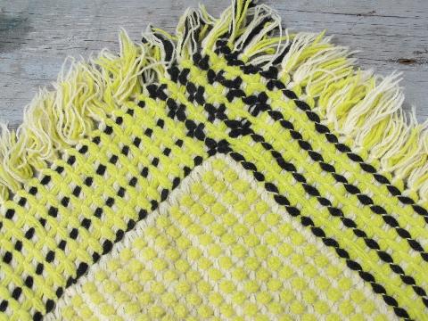 photo of 1950s vintage woven wool throw blanket, yellow & white w/ black #2