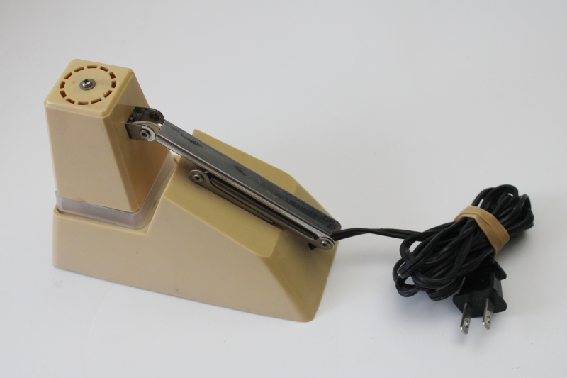 photo of 1960s or 70s Prestige line Windsor reading light, mod vintage adjustable arm desk lamp #4