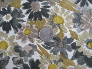 catalog photo of 1960's vintage big daisies print cotton fabric, retro!