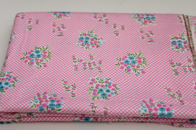 photo of 1960s vintage cotton flannel fabric, girly flowers and bouquets blue on bright pink #1