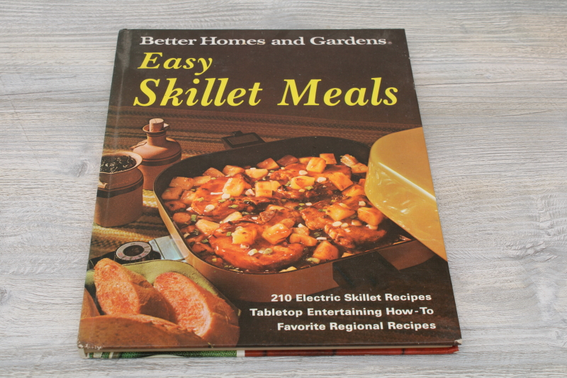 photo of 1970s vintage Better Homes and Gardens cookbook, easy electric skillet recipes #1