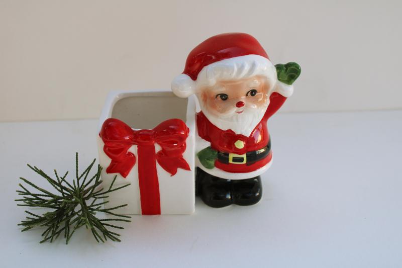 photo of 1970s vintage Enesco Japan Christmas planter, tiny pot gift box w/ waving Santa #2