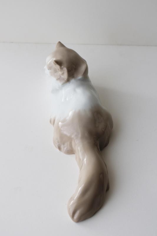 photo of 1970s vintage NAO Lladro china large cat figurine, dated 1977 #3