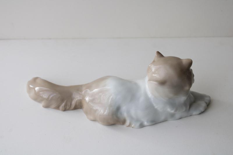 photo of 1970s vintage NAO Lladro china large cat figurine, dated 1977 #4