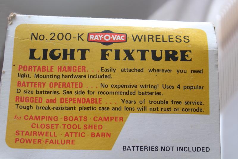 photo of 1970s vintage Ray-o-Vac battery operated portable plastic camp light, mint in box #3