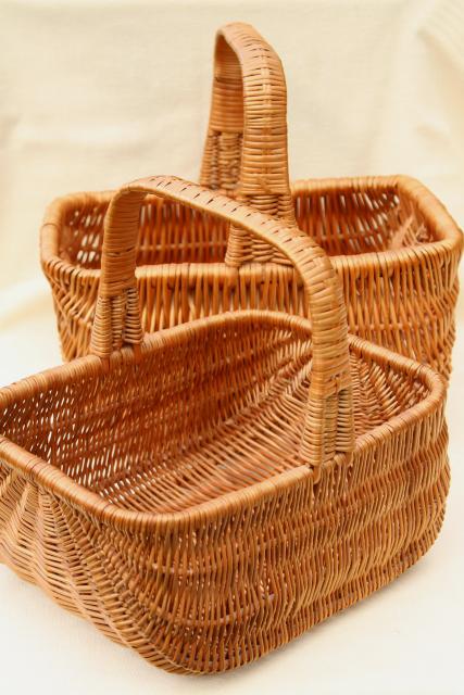 photo of 1970s vintage market baskets, mama & baby natural brown wicker rattan basket set #1