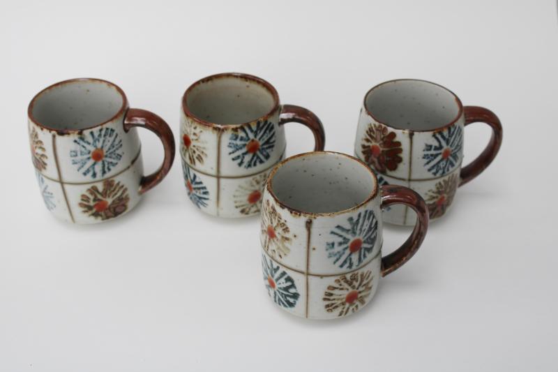 photo of 1970s vintage stoneware pottery mugs w/ starburst daisy flowers, Otagiri Japan? #1