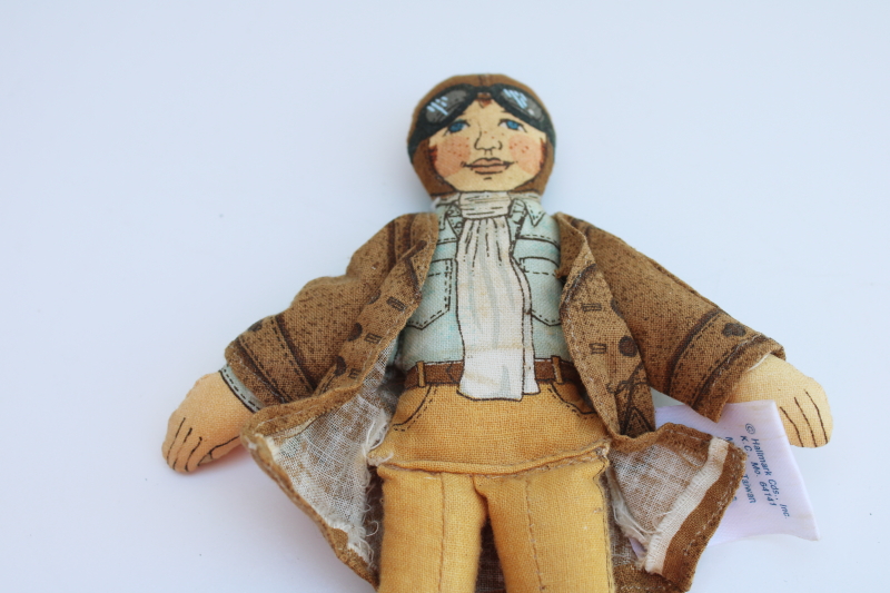 photo of 1979 Hallmark Amelia Earhart printed cloth doll in tiny airport print box  #2