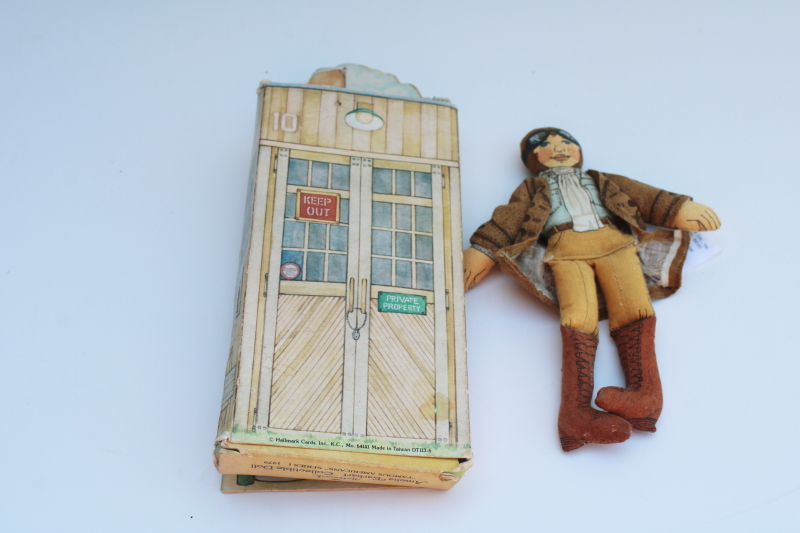photo of 1979 Hallmark Amelia Earhart printed cloth doll in tiny airport print box  #7
