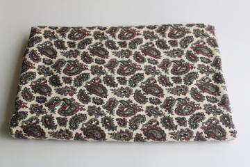 catalog photo of 1980s 90s vintage cotton shirting fabric, paisley print dark green wine red on ivory 