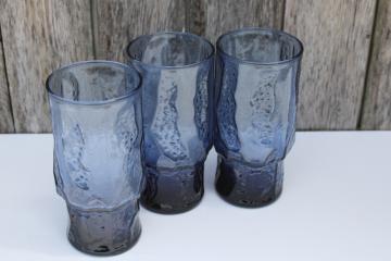 catalog photo of 1980s vintage Libbey drinking glasses, Normandy textured glass tumblers dusky blue